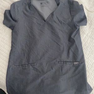 COPY - FIgs Casma 3 pocket top Size M graphite